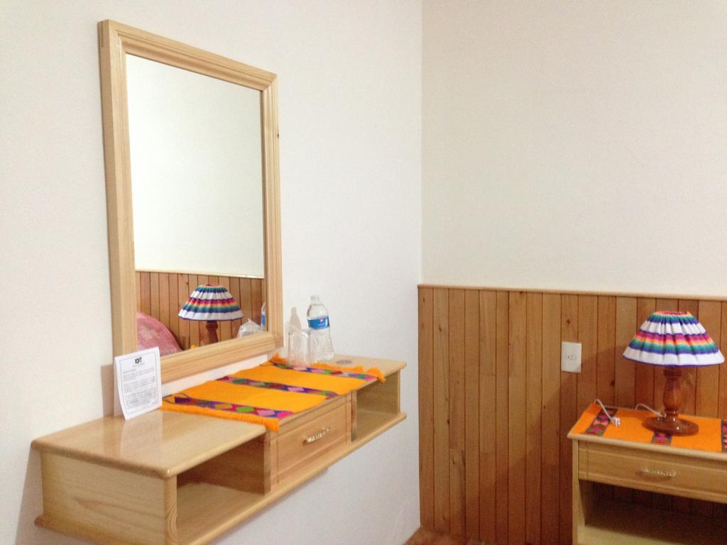 Hotel Posada Las Rosas San Cristóbal de Las Casas 部屋 写真