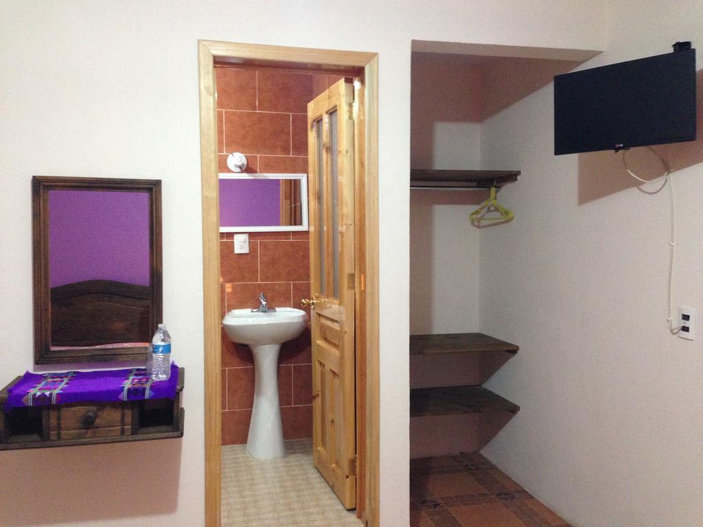 Hotel Posada Las Rosas San Cristóbal de Las Casas 部屋 写真