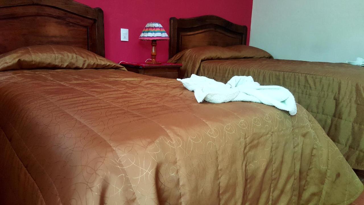 Hotel Posada Las Rosas San Cristóbal de Las Casas エクステリア 写真